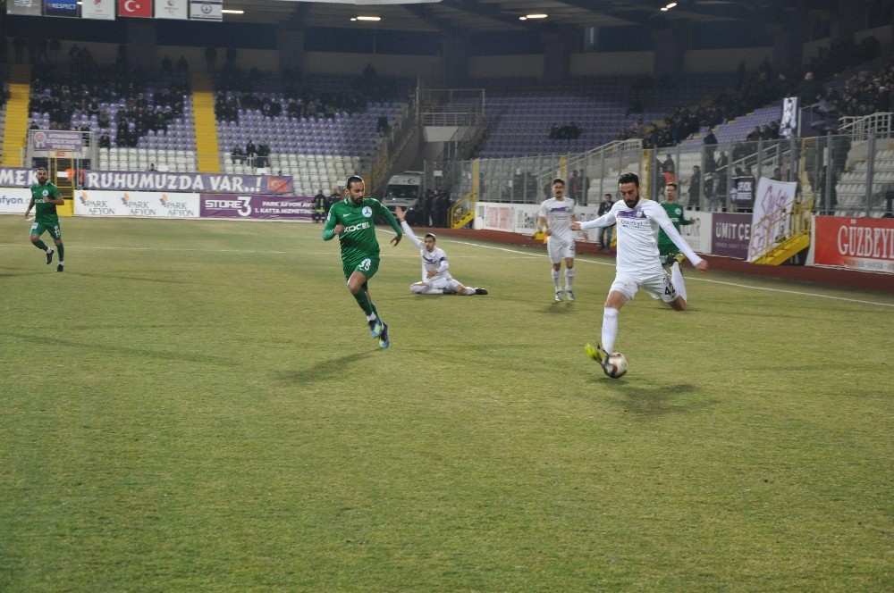 Afjet Afyonspor: 3 - Giresunspor: 2