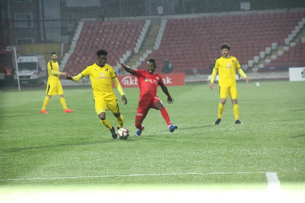 Spor Toto 1. Lig: Balıkesirspor Baltok: 1 - İstanbulspor: 5 