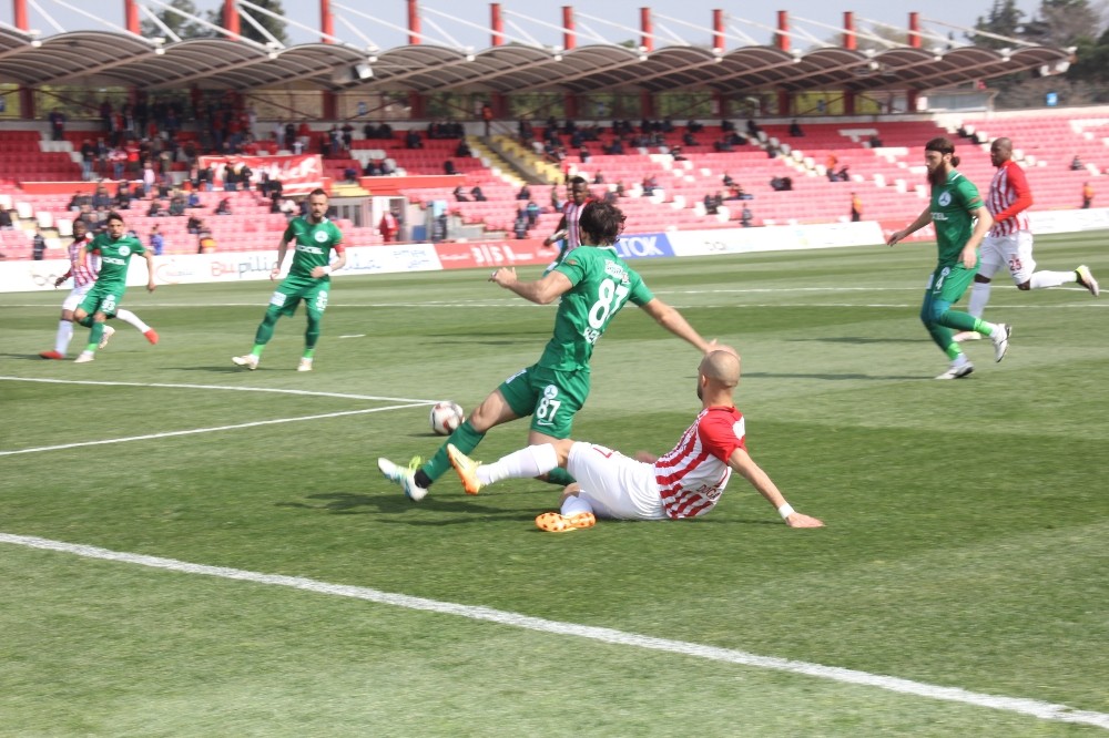 Spor Toto 1. Lig: Balıkesirspor Baltok: 1- Giresunspor: 1 