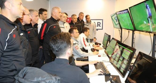  1. Lig'e 2022-2023 sezonunda VAR geliyor