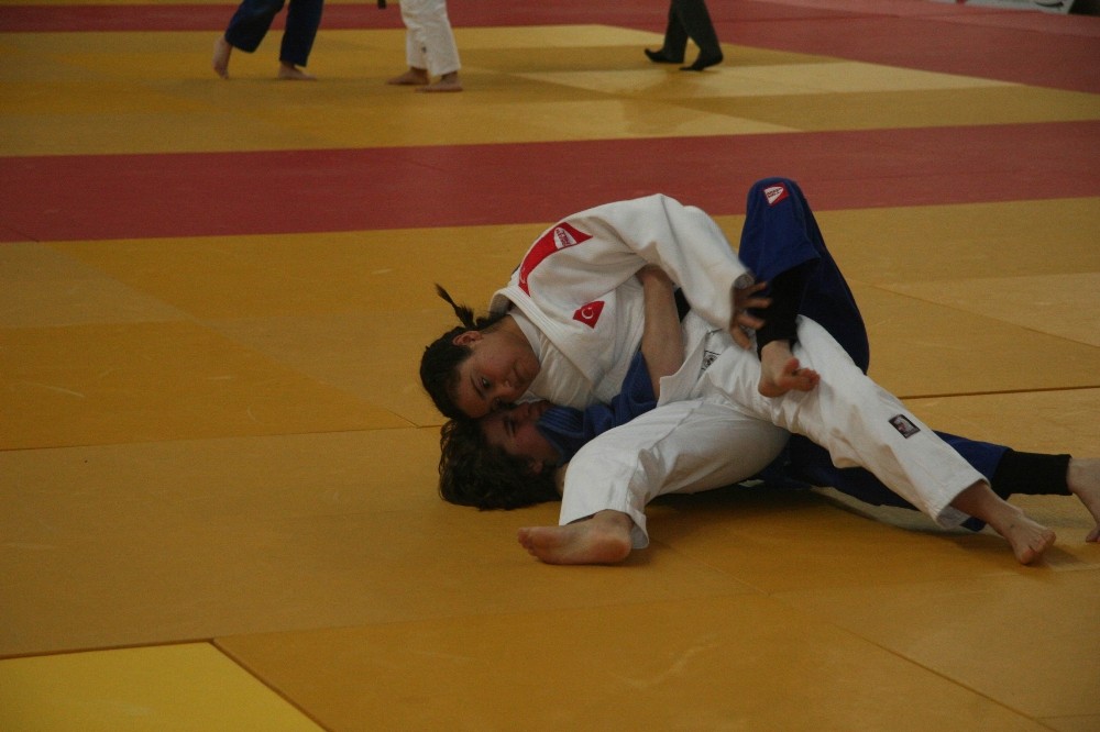 Spor Toto 2020 Ümitler Türkiye Judo Şampiyonası, Kilis’te devam ediyor 