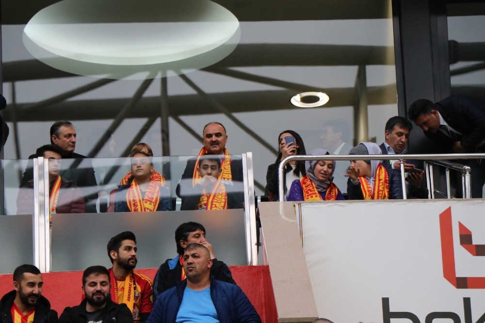 Spor Toto Süper Lig: İstikbal Mobilya Kayserispor: 0 - MKE Ankaragücü: 0 (İlk yarı) 
