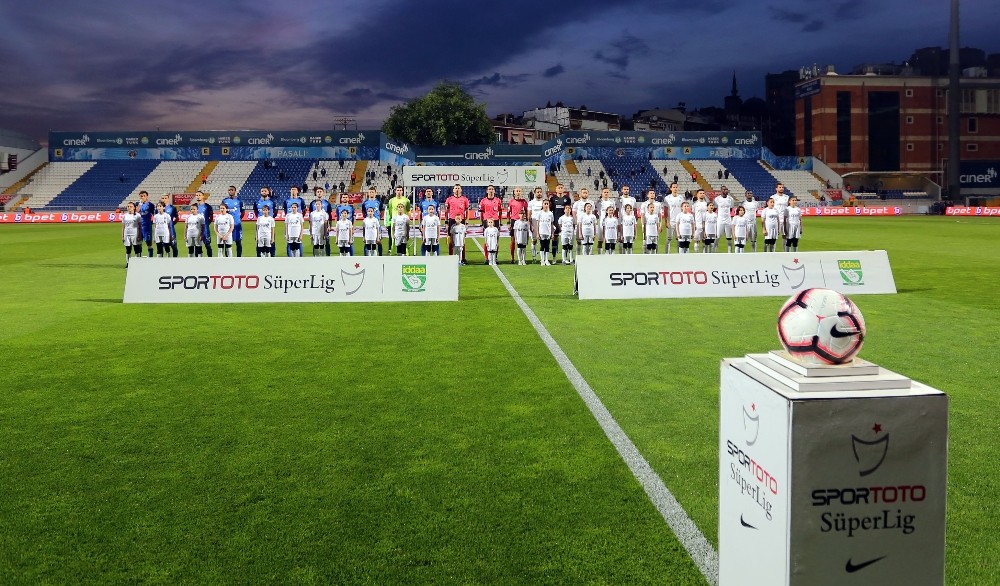 Spor Toto Süper Lig: Kasımpaşa: 0 - Atiker Konyaspor: 1 (Maç devam ediyor) 