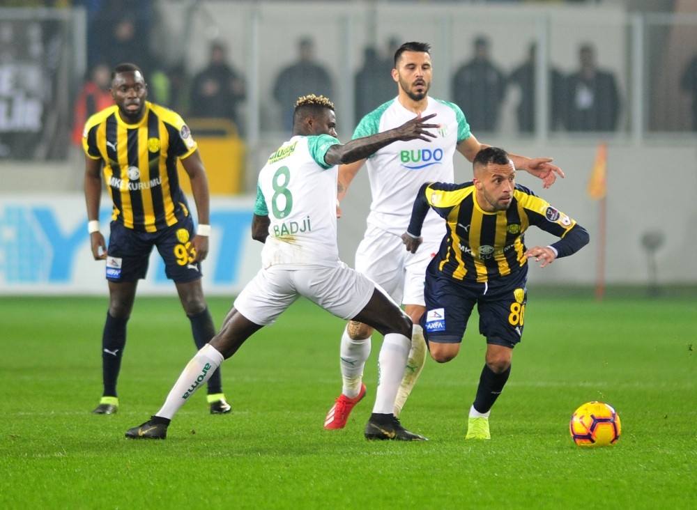 Spor Toto Süper Lig: MKE Ankaragücü: 0 - Bursaspor: 0 (Maç sonucu) 
