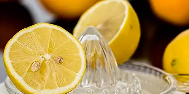 Spor yapmayı sevmiyorum diyenlere çözüm: Cayır cayır yağ yakan tarif! İğne ipliğe çeviriyor