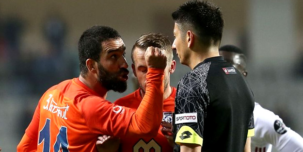 Spor yorumcusundan Arda Turan'a sert sözler: Allah cezanı versin