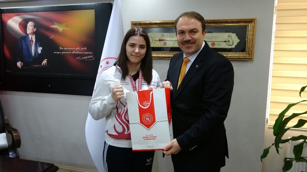 Sporu bırakmak istedi, Türkiye şampiyonu oldu 