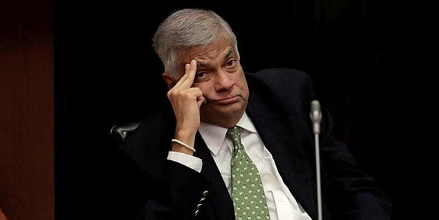 Sri Lanka ekonomisi resmen çöktü! 'Petrol ithalatı için bile ödeme yapamıyoruz'