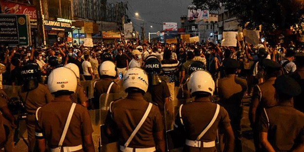 Asya ülkesi iflas ettiğini duyurdu: Dış borçları ödeyemeyeceğiz