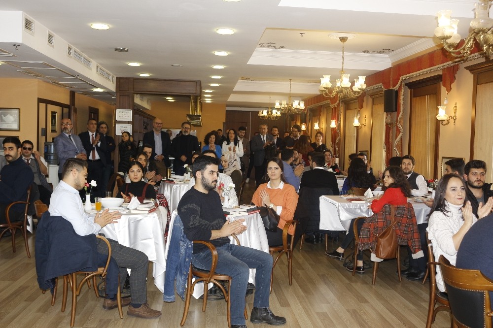 Stajyer avukatlar, Mersin Barosunun yılbaşı etkinliğinde buluştu 