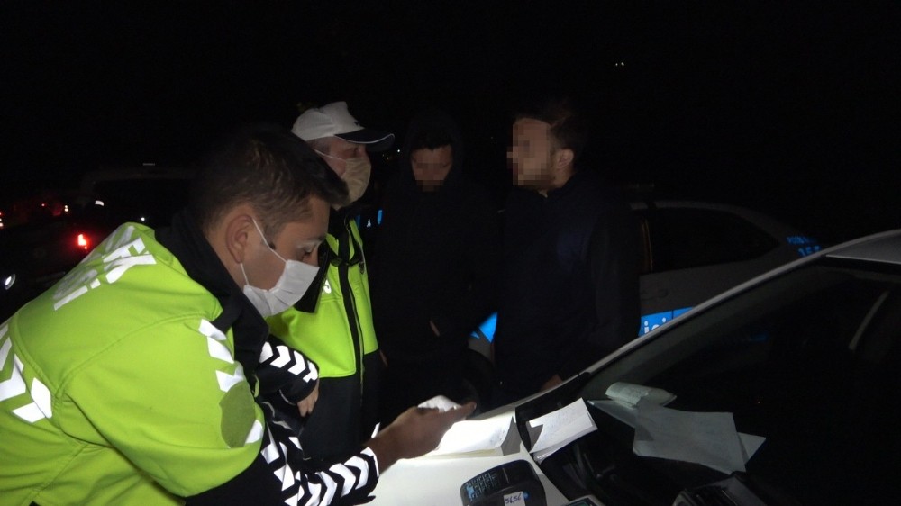 Stajyer ehliyetle polise alkollü yakalanan gençten ilginç tepki 