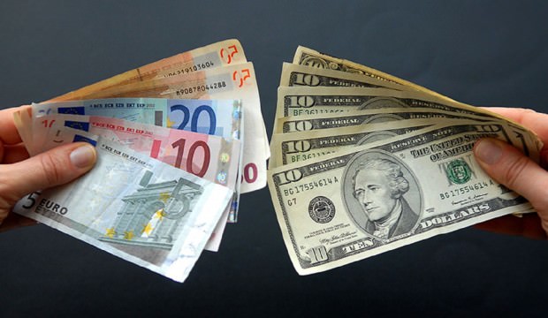 Sterlin dolar karşısında düştü