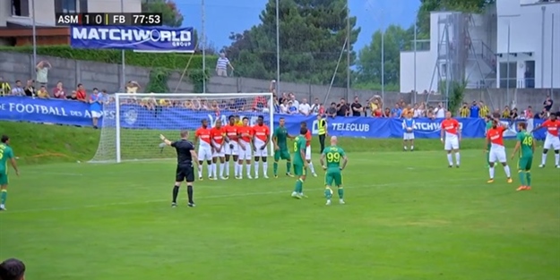 Stoch'dan Monaco'ya müthiş frikik golü!