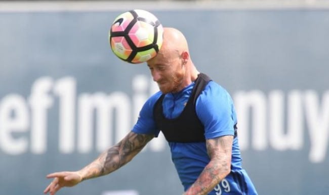 Stoch’tan mutlusu yok!