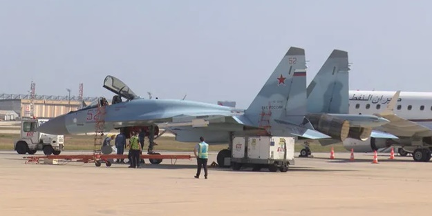 SU-35 savaş uçağı İstanbul semalarında nefes kesti