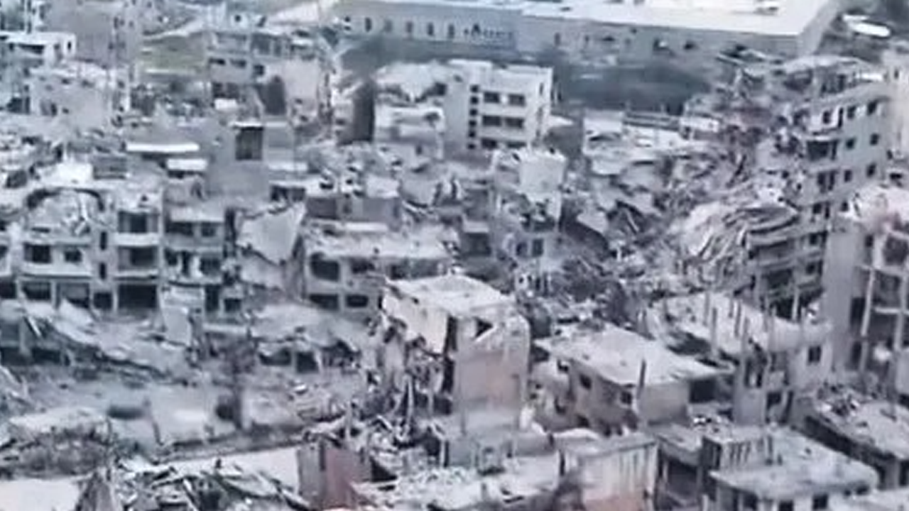 Şu rezalete bakın hele! Sizce İran, Müslümanların yaşadığı bu tarihi şehre İsrail'den esirgediği roketlerden kaç tane atmıştır?