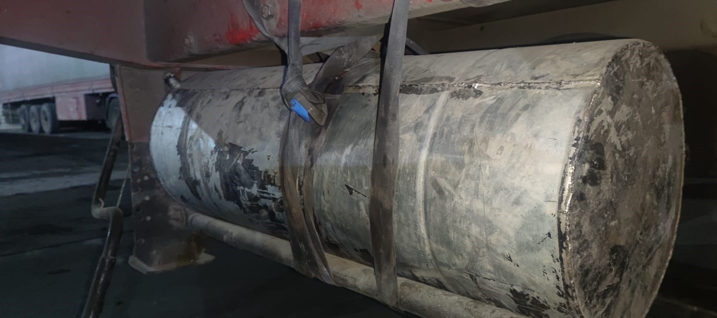 Su tankından onlarca kilo uyuşturucu çıktı