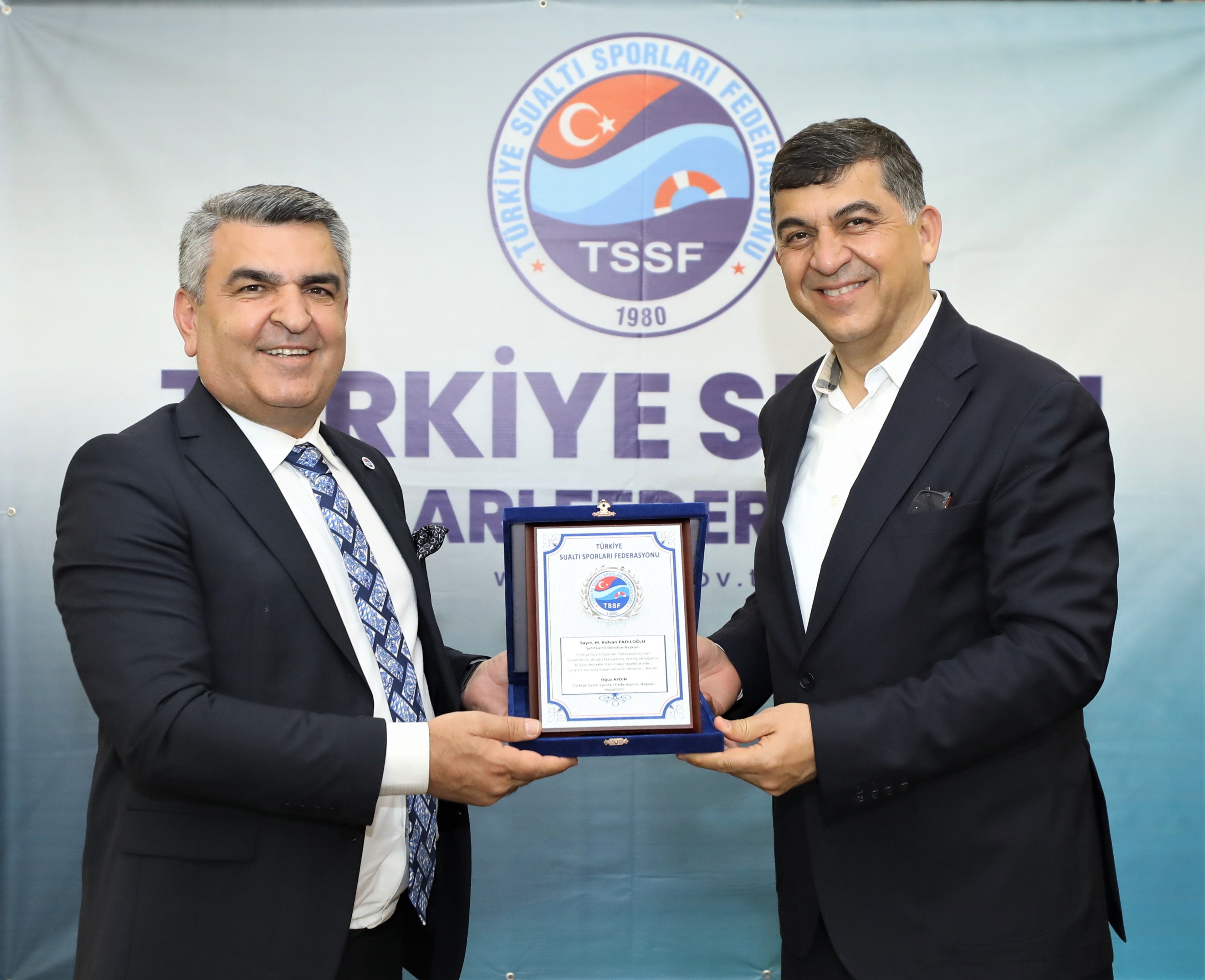 Sualtı sporları camiasından Başkan Fadıloğlu'na onur ödülü