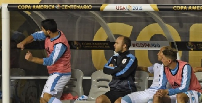 Suarez, kendisini oyuna almayan teknik direktöre ateş püskürdü