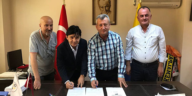 Suat Kaya fön çekti, imzayı attı!