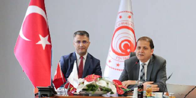 Suavi Önal kimdir? Suavi Önal nereli? Suavi Önal hangi görevlerde bulundu?