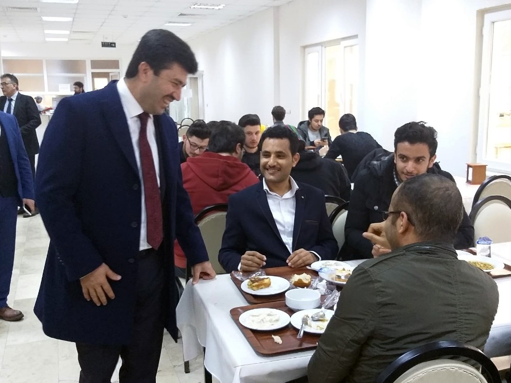 SUBÜ ve SAÜ Rektörlerinden öğrencilere ortak yemekhane kararı 