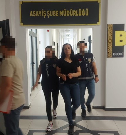 Suç makinesi kadın yakayı ele verdi