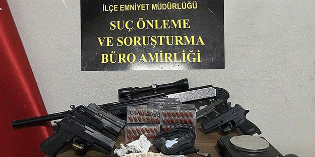 Suç makinesi kıskıvrak yakalandı, evinde cephanelik çıktı