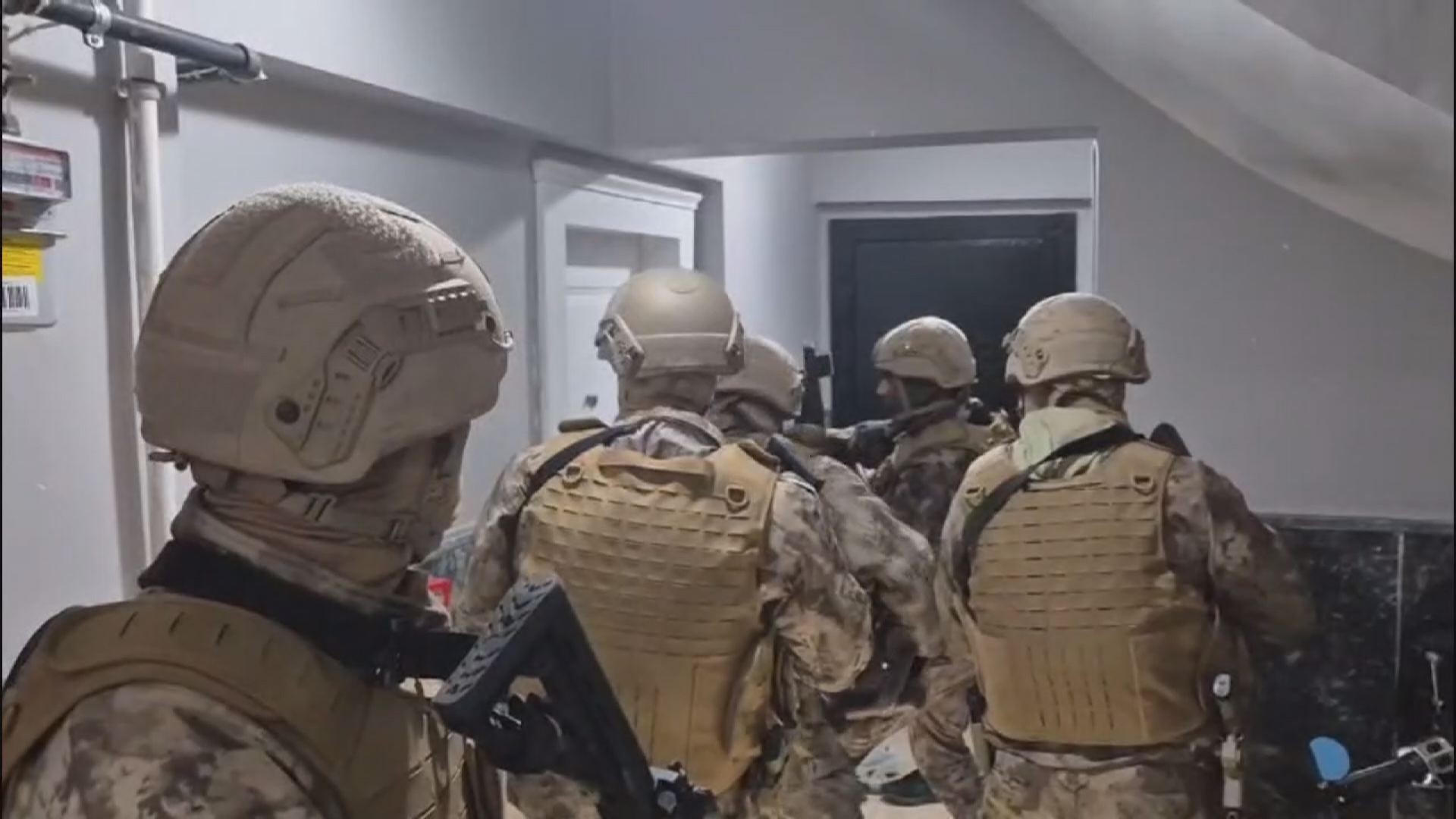 Suç örgütlerine eş zamanlı operasyon: 40 gözaltı