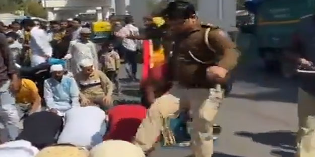 Suçları namaz kılmak! Ha İsrail ha Hindistan