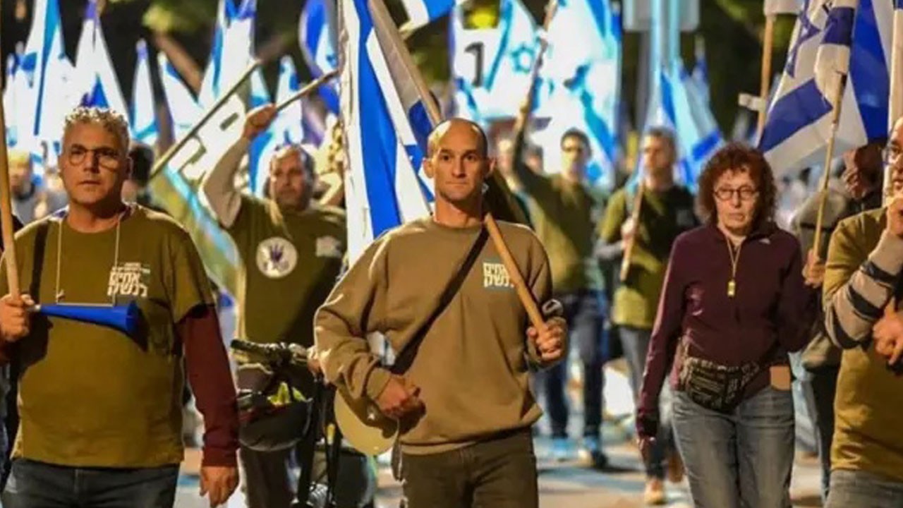 Suçlu olan sadece terör hükümeti değil! işte İsraillileri en iyi tanıtan anket