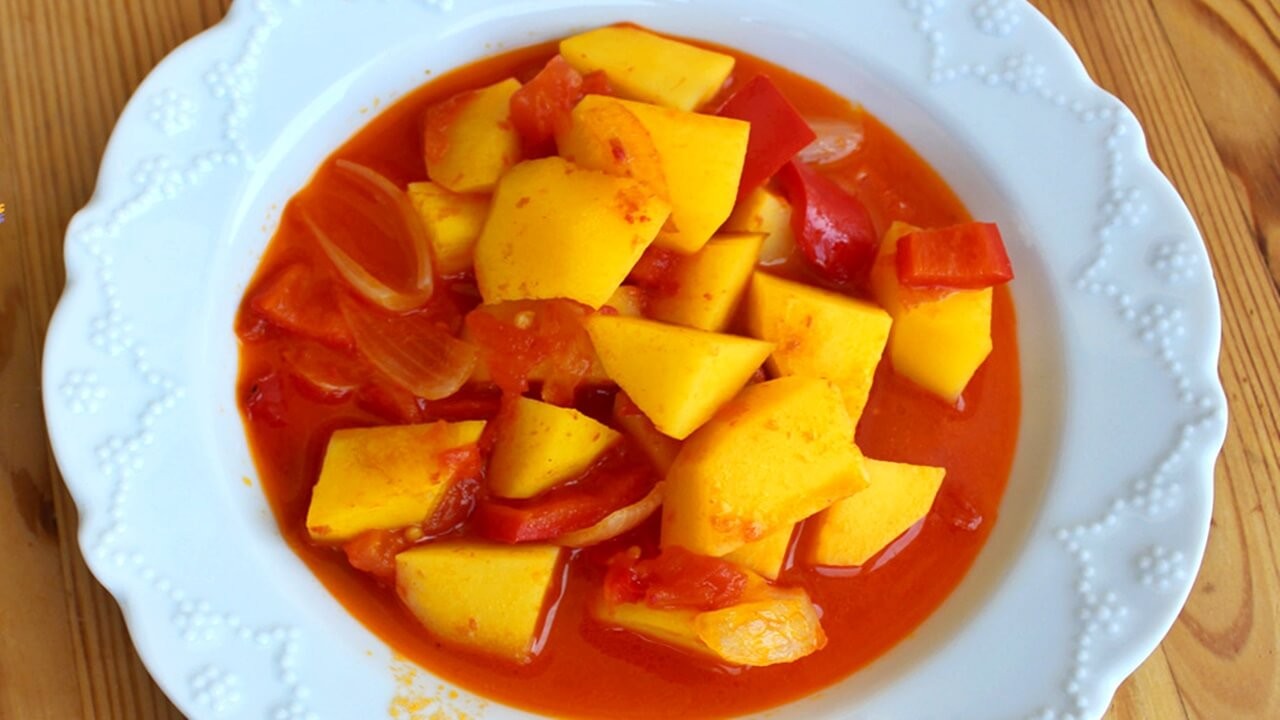 Sucuklu patates yemeği tarifi