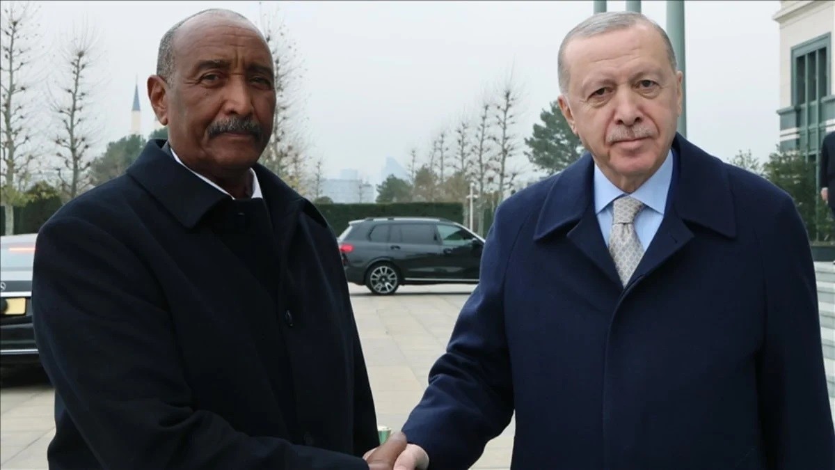 Sudan lideri Burhan'dan tarihi mesaj: Önce Allah'a sonra Erdoğan'a güveniyoruz