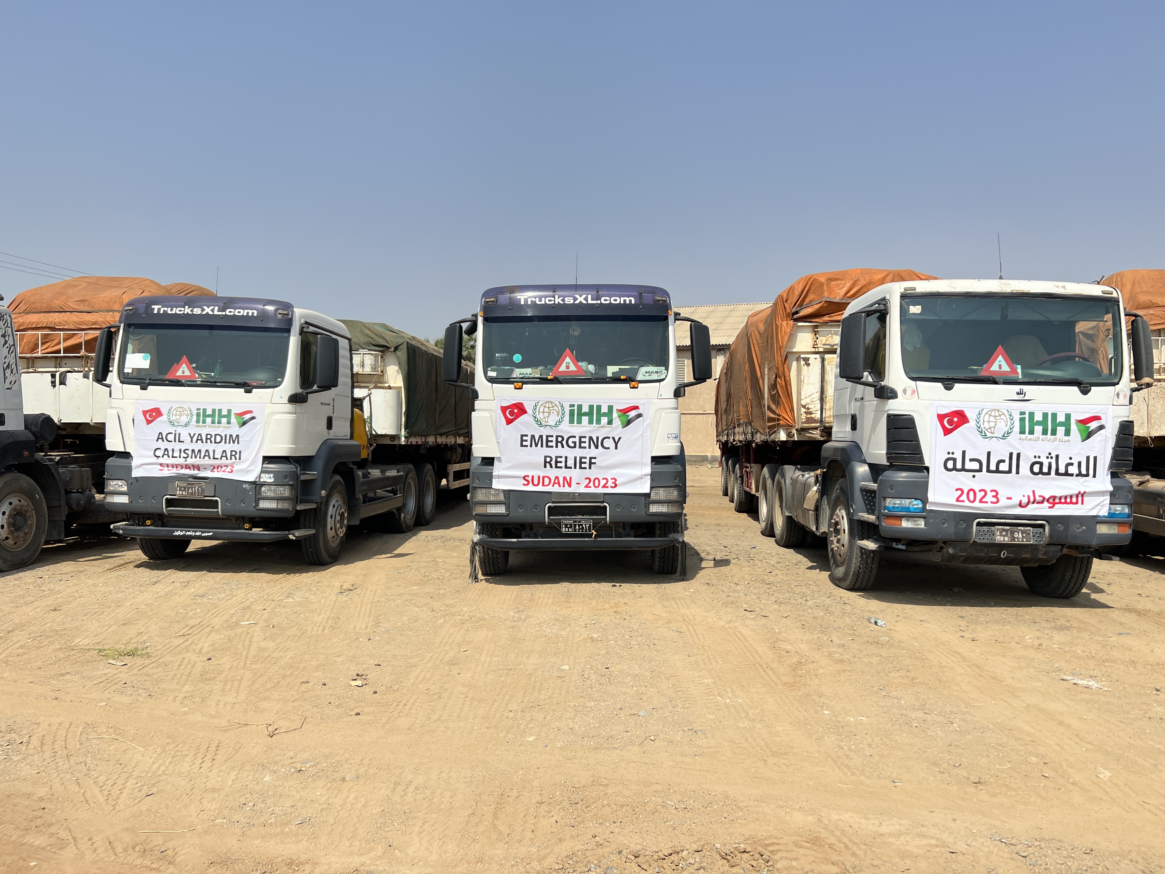 Sudan’a gönderilen 15 konteynerlik yardım malzemesi ülkeye ulaştı