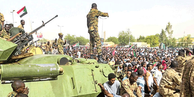 Sudan'da darbe girişimi