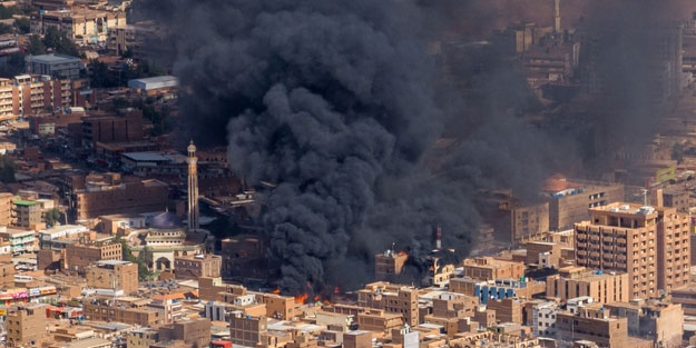 Sudan'da mülteci kampı bombalandı: 25 kişi öldü