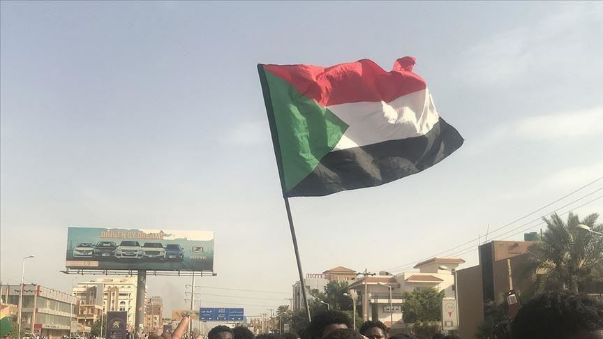 Sudan'da OHAL 3 ay daha uzatıldı