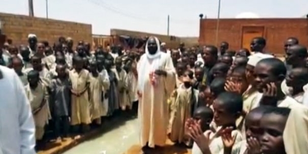 Sudan'da Türkiye ve Erdoğan için dua