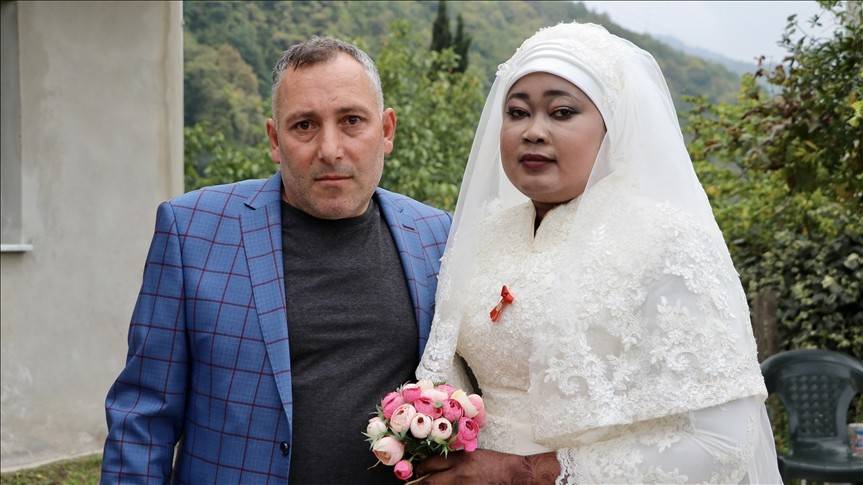Sudanlı Aisha Trabzon’a gelin geldi