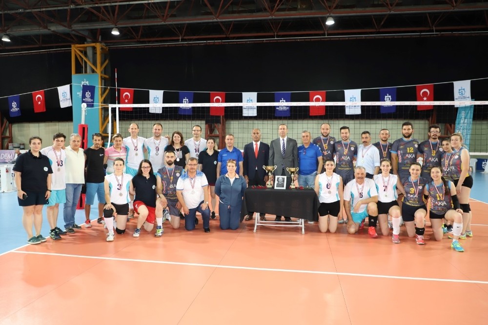 Süha Küçüközler Turnuvası sona erdi 