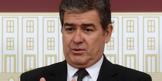 Süheyl Batum mahkeme kararıyla CHP'ye döndü!