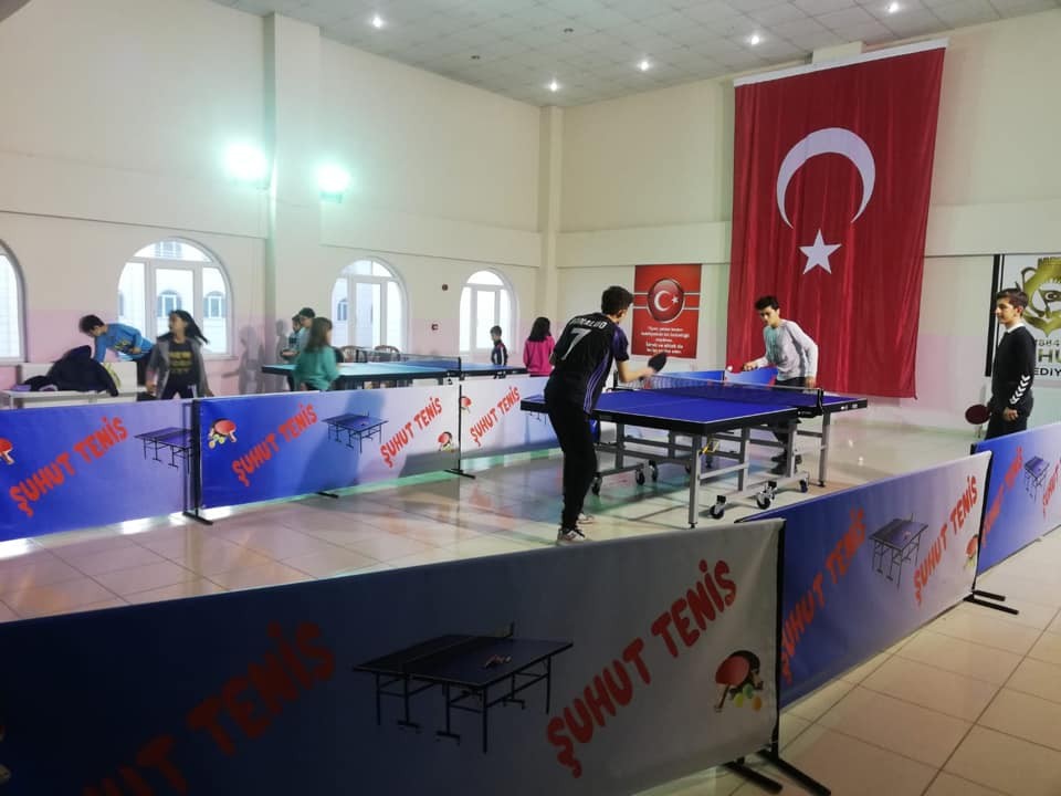 Şuhut’ta Masa Tenisi Kulübü çalışmalarına devam ediyor 