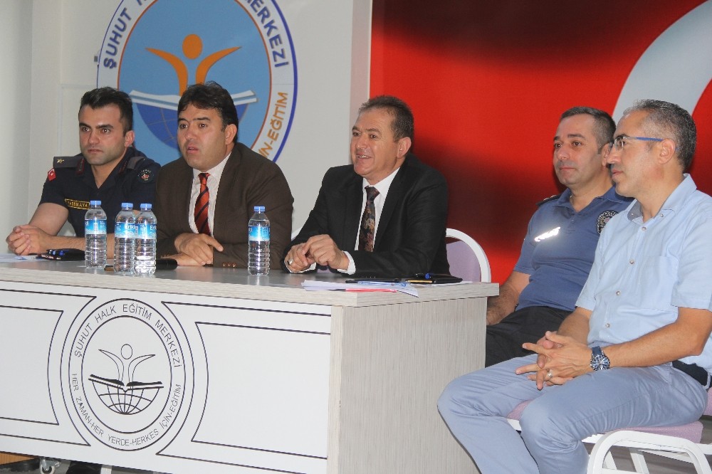 Şuhut’ta Trafik Şube Güvenlik toplantısı 