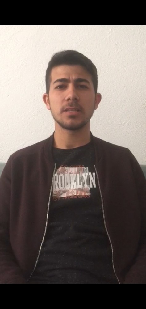 Şuhut’ta üniversite öğrencileri memleketlerinden ’evde kal’ çağrısına destek oldu 