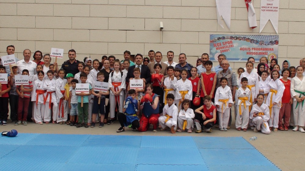 Şuhut’ta Yaz Spor Okulu törenle açıldı 
