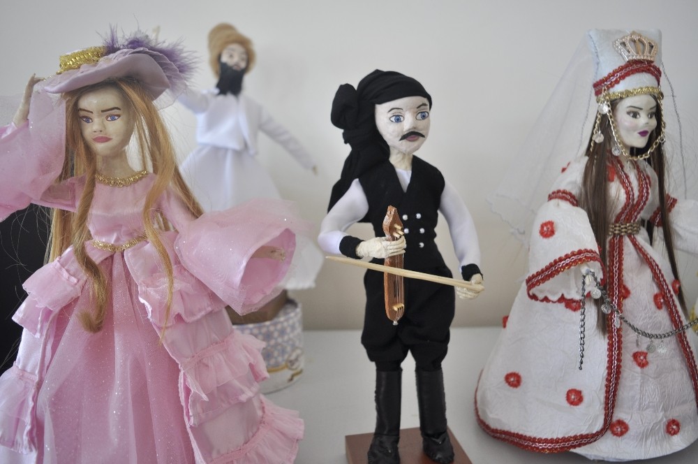 Şuhut’un kitre bebekleri ilgi görüyor 