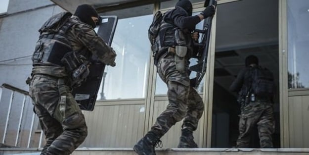 Suikastçi teröriste film gibi operasyon! 3 siyasetçi listedeydi