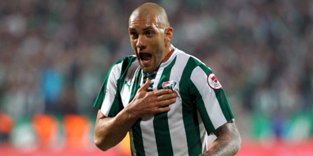 Saracoğlu'nda 'bıçak' skandalı