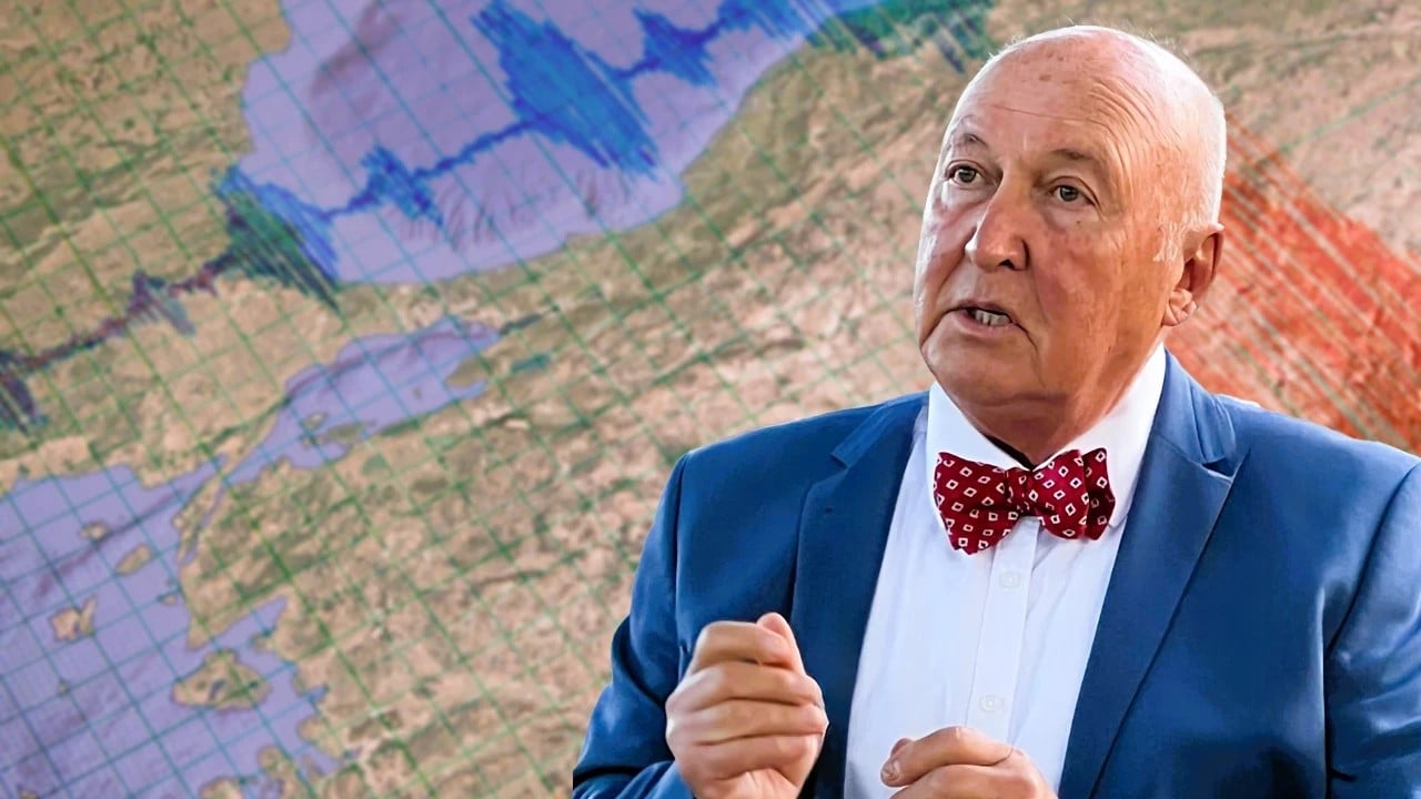 Balıkesir Sındırgı'daki sarsıntı sonrası Ahmet Ercan İstanbul depremi icin 2 ilçeyi uyardı...