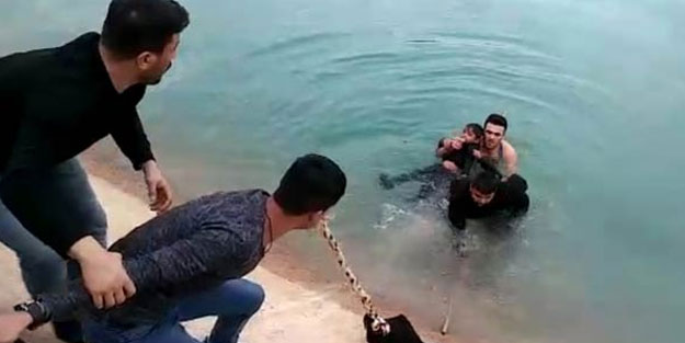 Sulama kanalına düşen çocuklar, son anda kurtarıldı